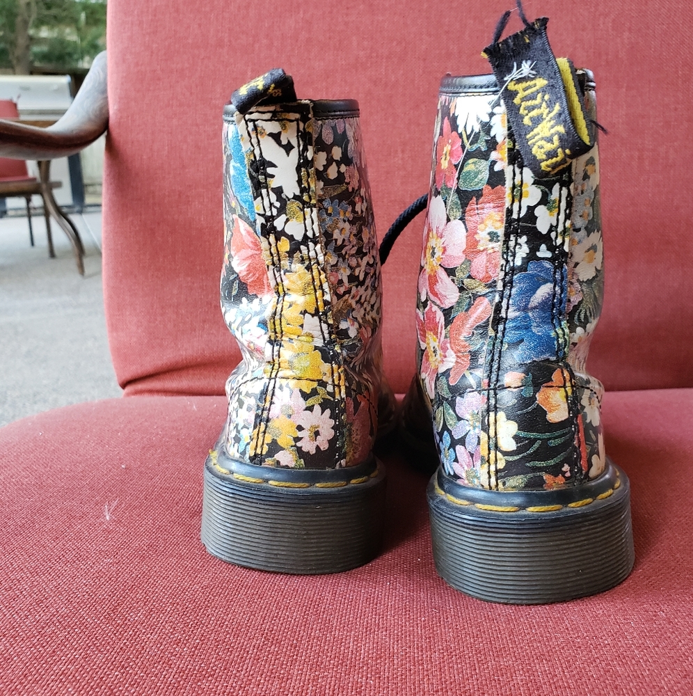 Dr. Martens VTG 90"s Floral Combat boot - Picture 7 of 13